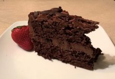 chocolate strawberry cake1_o
